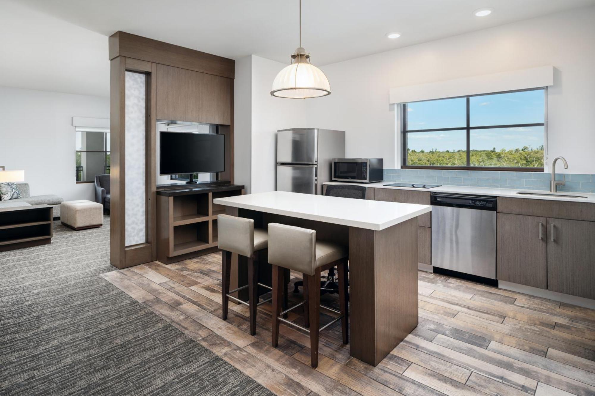 حياة هاوس نابولي / فيفث أفينو North North Naples المظهر الخارجي الصورة